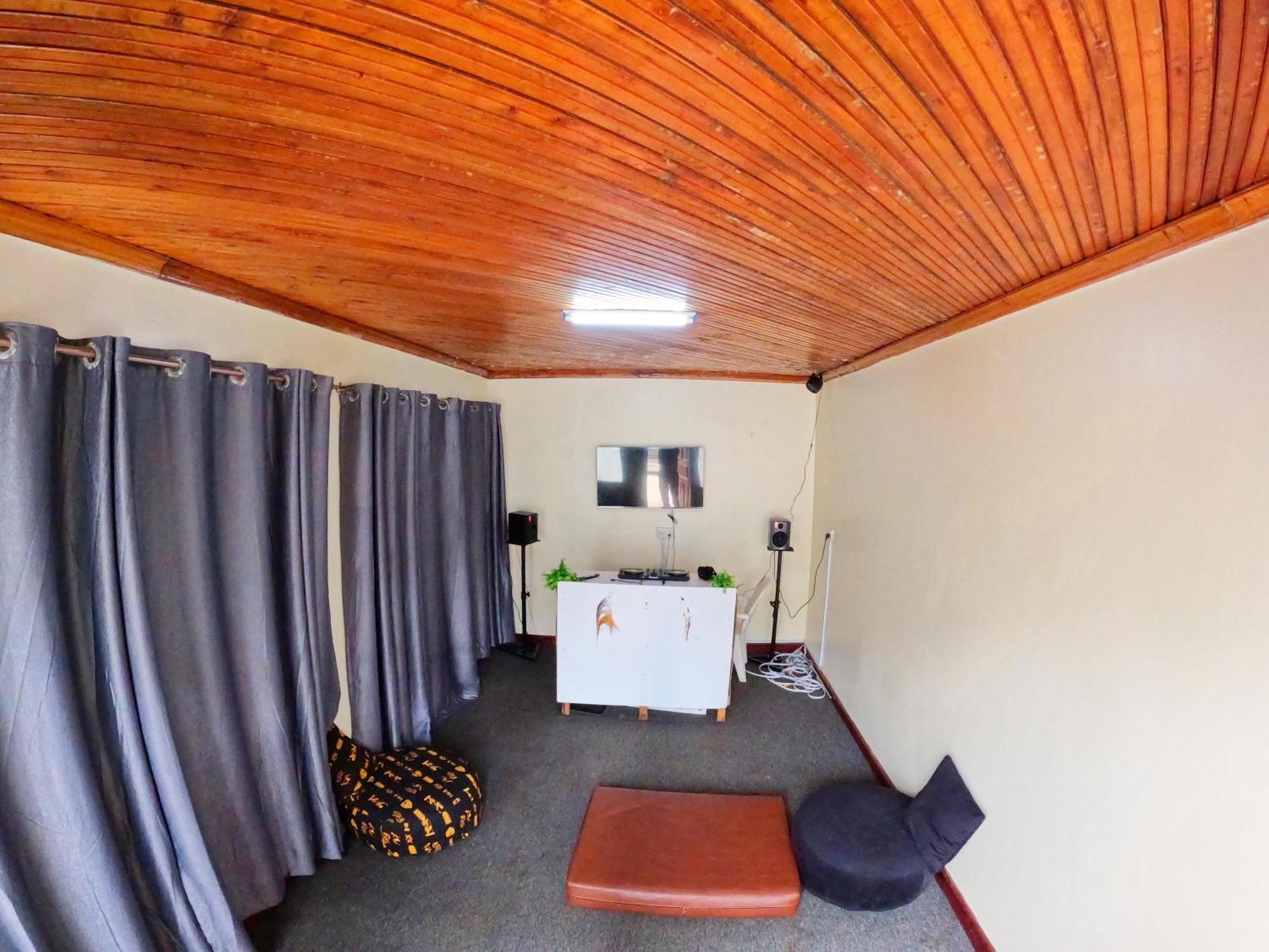 Nairobi Backpackers Hostel Exterior photo